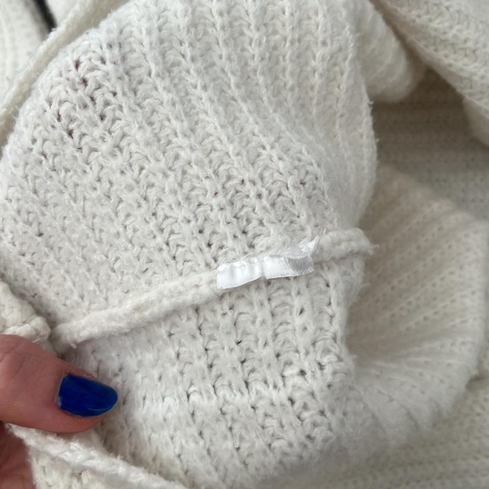 Anthropologie Turtleneck Sweater - Picture 6 of 6